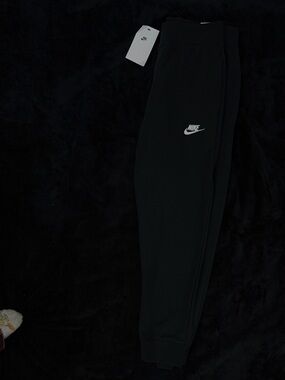 Nike set BRAND NEW